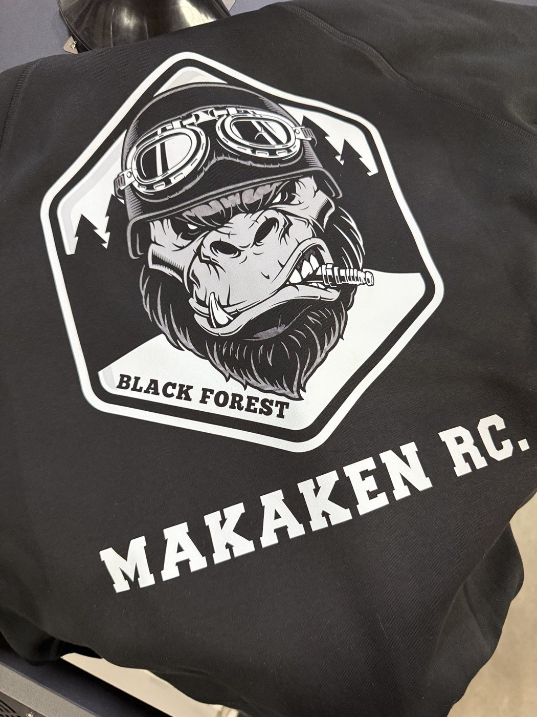 Makaken RC Hoodie mit DTF-Druck